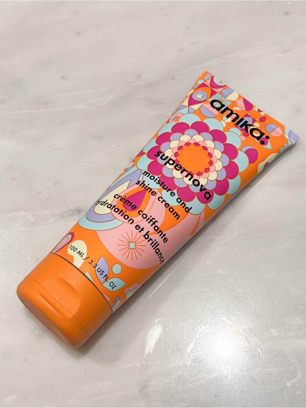 Amika supernova moisture + shine hair cream